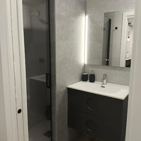 Vivienda Premium Estacion- Nido 4 * Almería